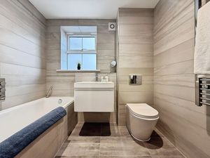 Photo 17- click for photo gallery